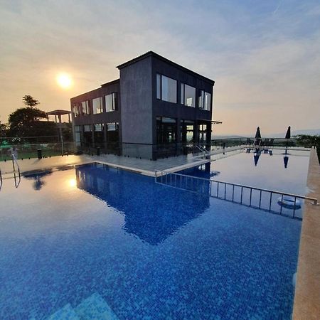 Paraiso Resort & Club Igatpuri Eksteriør bilde